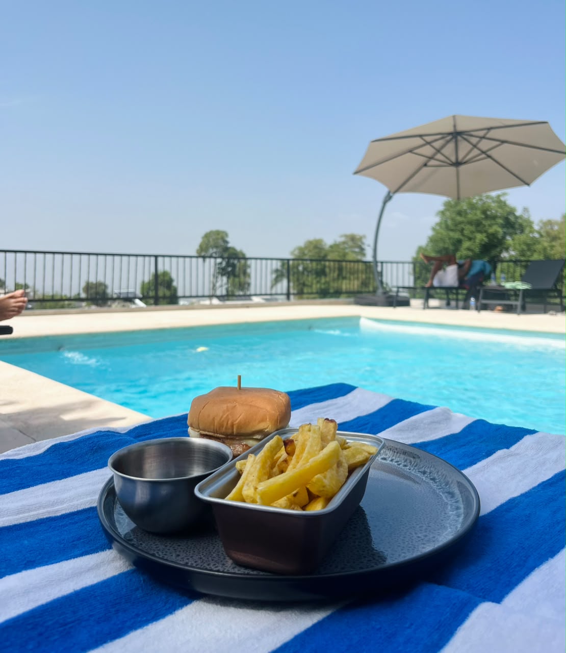 La Piscine photo 1